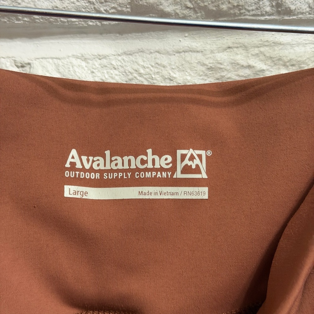 Avalanche Rust-Brown High-Rise Cargo Leggings - Picture 3 of 3